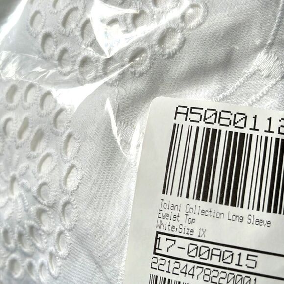 Tolani Collection Long Sleeve Eyelet Top - Picture 4 of 5